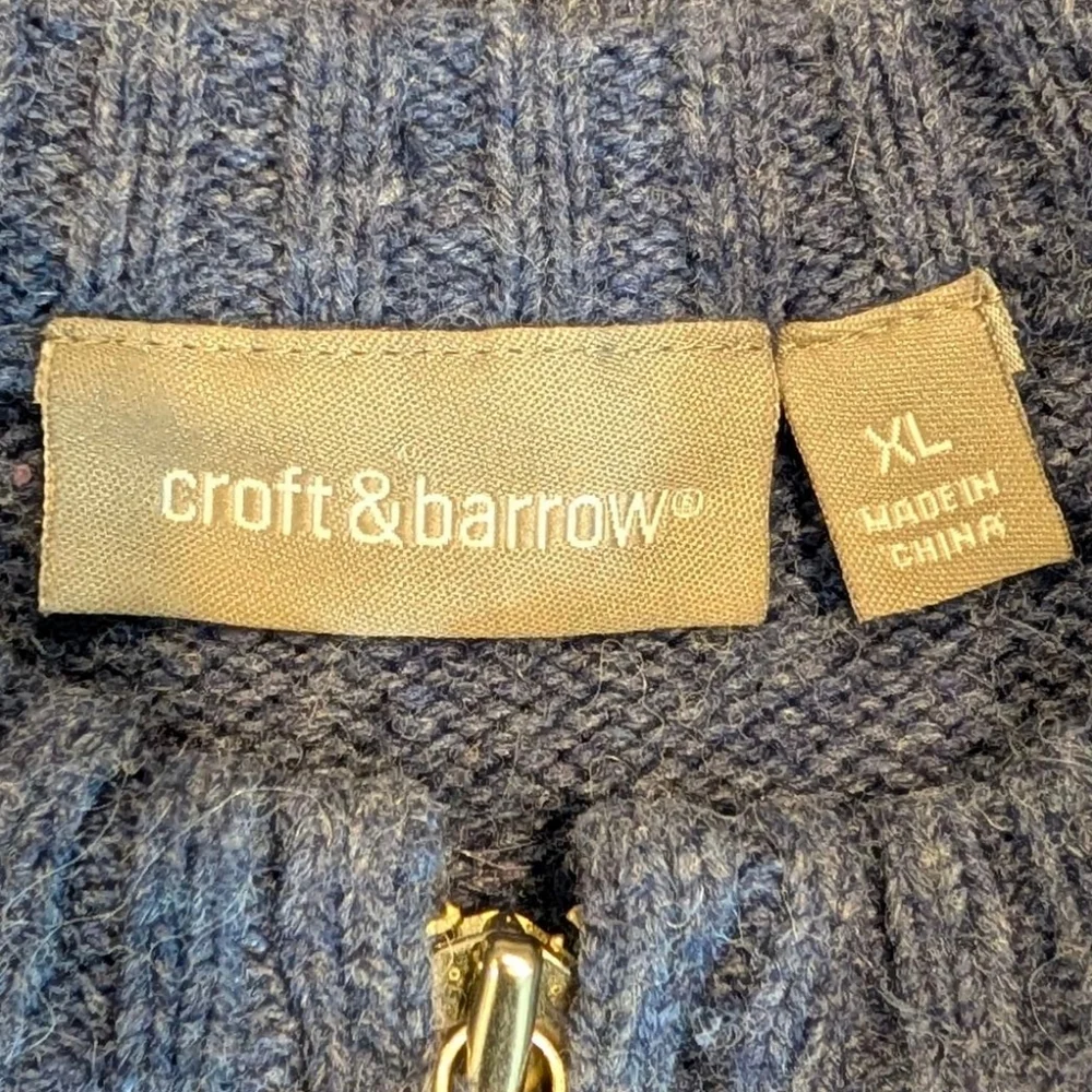 Croft & Barrow Embroidered Winter Snowmen & Snowflakes Zip Sweater Jacket. XL